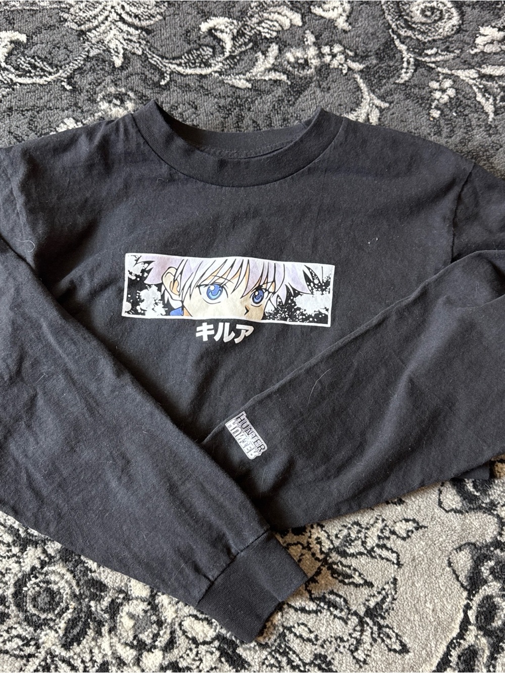 Black Men's Long Sleeve Anime Graphic Tee - Brand Unknown